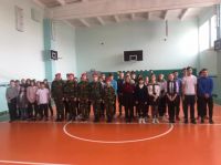Торжественная линейка, посвященная воссоединению Крыма и города Севастополя с Россией